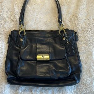 Coach Leather Shoulder bag